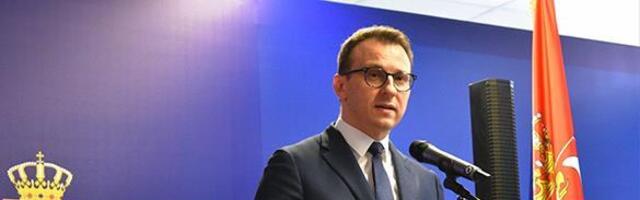 DOBRE MERE VLADE SRBIJE! Petković: Od sutra isplata užinskog dodatka za srpsku decu na KiM