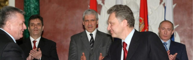 Тадић, Париводић и Илић у жестоком раскораку: три верзије исте продаје НИС-а (видео)