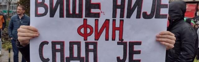 Izložba fotografija povodom godišnjice od početka blokade FIN-a u Kragujevcu