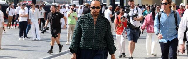 Italijani će teško da se reše bivšeg šampiona Formule 1: Ugovor Luisa Hamiltona sa Ferarijem važi do 2028. uprkos razočaravajućoj sezoni. Plata 55 miliona evra