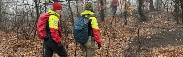 OPSEŽNA POTRAGA U ZVEZDARSKOJ ŠUMI, PSI TRAGAČI I TERMO KAMERE! Pozvala sina na telefon i rekla da ne ume da nađe put iz šume, otad joj se gubi svaki trag