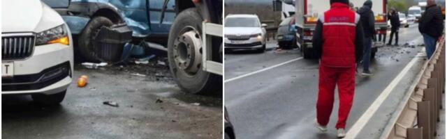 Teška saobraćajna nesreća na Smederevskom mostu: Ima stradalih