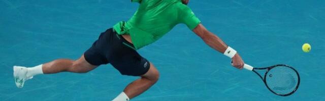 Skupa fotografija - na njoj su najveći teniser svih vremena i precrtani as Crvene zvezde