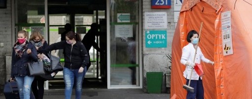 Novi rekord od 12.000 zaraženih gura celu Poljsku u crvenu zonu