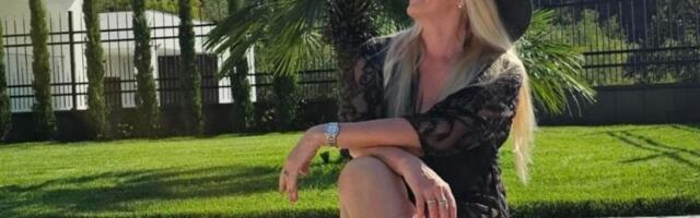 "Mi smo milioneri, ali džaba, kad nemamo decu" Naša bogata pevačica čestitala Novu godinu iz luksuzne vile