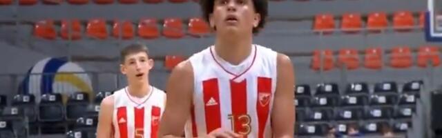 Navijači Zvezde u ekstazi: Za pionire crveno-belih igra "preslikani" Džordan Nvora, evo iz koje zemlje dolazi