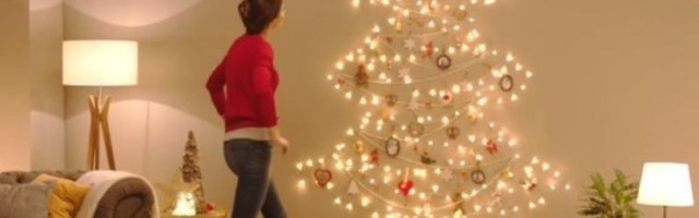 (VIDEO) NAJJEFTINIJA JELKA! Hit novogodišnja dekoracija!