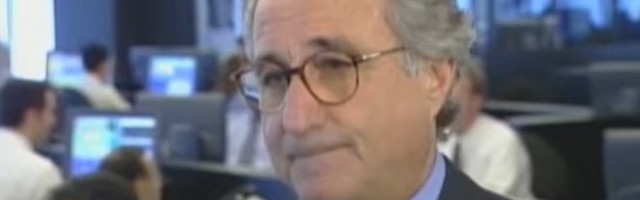 OSUĐENI PREVARANT BERNI MEDOF UMRO U ZATVORU! Ljudi ostajali bez domova, Poncijevom šemom ukrao 65 milijardi dolara! /VIDEO/