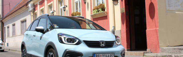 Testirali smo kako radi Honda Jazz sa novim konceptom hibrida