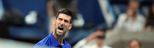 UŽIVO - Polufinale US opena: Đoković - Zverev 5:4 (4:6, 6:2)