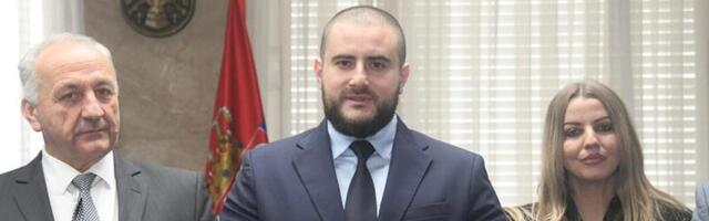 Zukorlić opredijelio 340.000€ opštinama za projekte pomirenja i regionalne saradnje