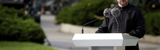 Zelenski smenio šefa ukrajinske bezbednosne službe uoči mirovnih pregovora u Parizu