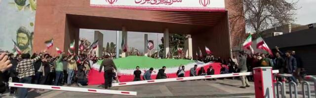 IRANCIMA STIŽU SMS PORUKE: "Ostanite mirni, naš odgovor će biti brži, snažniji i obimniji od 12-dnevnog rata"!