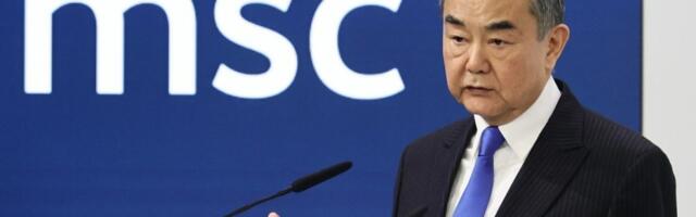 Oglasio se šef kineske diplomatije o napadima na Iran, razgovarao sa Lavrovim