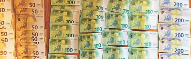 Нов­цем од ко­ка­и­на из Еква­до­ра ку­по­ва­ли ста­но­ве