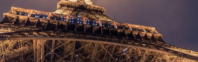 Deo stepeništa Ajfelovog tornja ide na aukciju, očekuje se cena do 150 hiljada evra