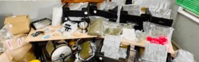 SRBIN PAO U ITALIJI KAO ČLAN BANDE ZA KRIJUMČARENJE DROGE! Uhapšeno 13 osoba, zaplenjena tona droge, 80.000 evra, pištolj...