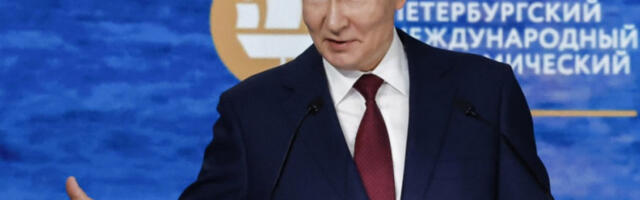 Путин: Руски дуг и буџетски дефицит значајно нижи од ЕУ