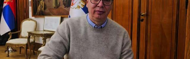 Vučić: „Uskoro podnosim ostavku, počeo sam da pakujem knjige u Predsedništvu“