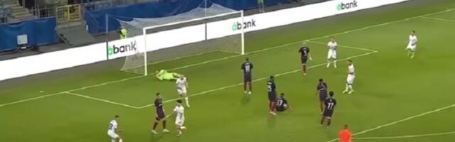 Fudbaleri Dinama stigli u Beograd na meč sa Partizanom