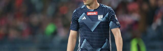 Igrao kod trenera koji se nije podnosio Vlahovićem, propao mu transfer u Albaniju, Hrvat sada dolazi u Srbiju?