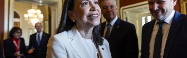 Marija Korina Mačado predala Trampu svoju Nobelovu nagradu za mir