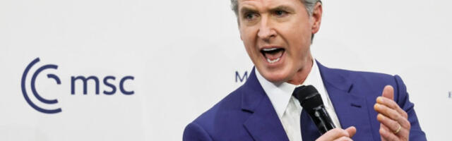 Гувернер Калифорније алармира Данску због Трампових намера