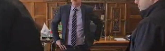 DVA TUŽIOCA VJT VODE ISTRAGU: Rektor Đokić pokušao da se sakrije iza belgijskog ambasadora, policija i njega ispratila!