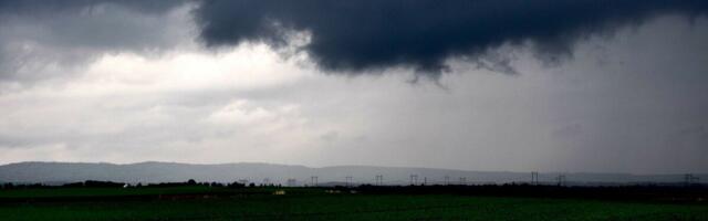 DANAS OBLAČNO VREME, ALI VIDEĆEMO I MALO SUNCA: Biće hladnije, a narednih dana nas čeka nešto sasvim drugačije!