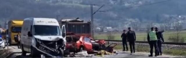 POGINUO BRAČNI PAR U NESREĆI KOD POŽEGE! U automobilu sa njima bio njihov unuk DETALJI STRAVIČNE TRAGEDIJE