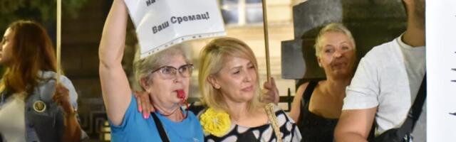 “Vera na udaru, istina na čekanju” – kolektiv “Sremca” pružio podršku smenjenoj direktorki