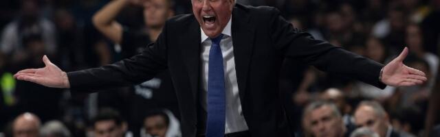 Obradović OSUO PALJBU: Igrači se ponašaju NENORMALNO, svi su na telefonima i ne razmišljaju o meču