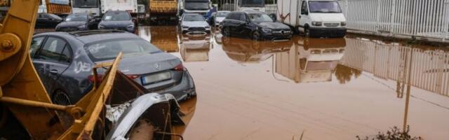 APOKALIPSA NA JUGU ŠPANIJE: Troje mrtvih u stravičnim poplavama, bujice gutale vozila i domove, ovaj deo zemlje potpuno paralisan! (FOTO, VIDEO)