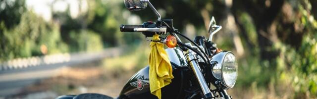 Zašto bajkeri kače žute marame na motore: Ovo je tajni signal - ako to vidite obavezno stanite