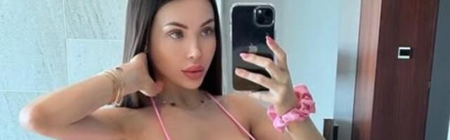 Anastasia je živa lutka: Džinovskim grudima i zadnjicom zapalila mreže - pukla 350.000 evra na plastiku (VIDEO)