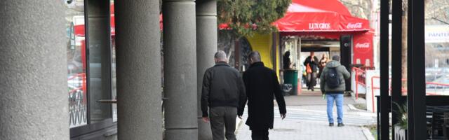 Prvo oglašavanje ADVOKATA kog je napao Čeda Jovanović, sve se odigralo brzinom svetlosti: "UHVATIO JE STOLICU, RASKRVARIO MI JE GLAVU!"