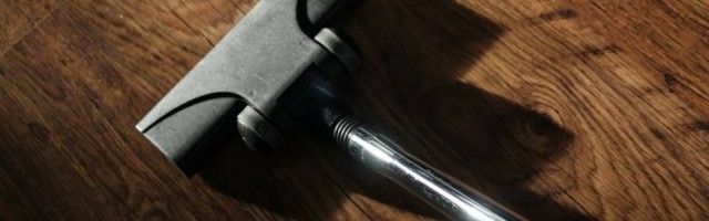 USISIVAČI MOGU DA VAS PRISLUŠKUJU! Nekada nisu bili tako "pametni, ali danas mogu da ZNAJU SVE O VAMA!