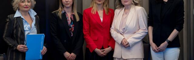 UNICEF i tri vodeća operatera potpisali deklaraciju: Novi standardi za bezbednost dece na internetu u Srbiji