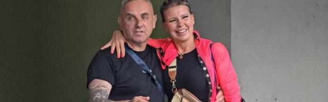 IVAN GAVRILOVIĆ DOŠAO SA SUPRUGOM I SINOVIMA, A MOBI DIK SE POJAVIO SA NOVOM PEVAČICOM! Sve je spremno za spektakularno VEČE DEVEDESETIH