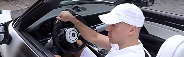 Baka Prase došao kao pratilac na maturi, a dočekali ga zvižduci: Progovorio o incidentu "Blokirali su mi auto"