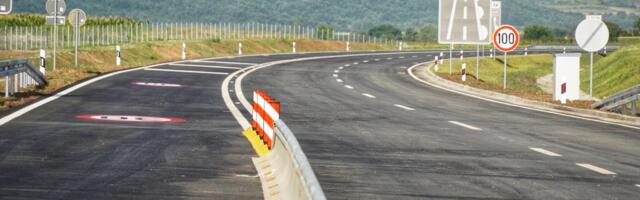 Zatvorena zaustavna traka kod Merošine u smeru ka Nišu: Ekipe na terenu
