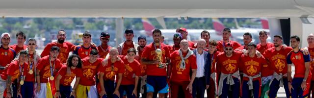 Šampioni sveta stigli u domovinu: Sve je spremno za spektakl na ulicama Madrida /VIDEO, FOTO/
