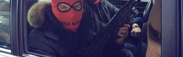 NEPOSLUŠNE POLIVAJU KISELINOM NASRED ULICE Albanska mafija hoće potpunu kontrolu u ovoj zemlji! Policija preduzela mere i počela da im RUŠI ČITAVA NASELJA
