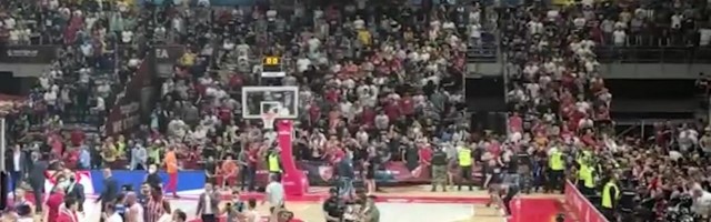 KAKVA "LUDNICA"! Ovako se slavilo u nekadašnjem "Pioniru" kada je Zvezda dobila Budućnost u majstorici za ABA tron! /VIDEO/