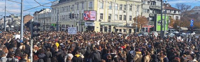 "SVI U BLOKADE": Protesti ispred beogradskih fakulteta, profesori Filozofskog uz studente