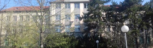 Dekanski kolegijum PMF-a najoštrije osudio "nasilnički akt prema mirnim učesnicima protesta 15. marta u Beogradu"