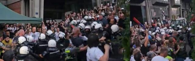 MUP: Uhapšena muškarac, nasrnuo na policajce ispred Filozofskog fakulteta