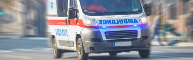 Auto naleteo na dete (13), bore mu se za život
