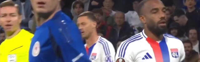 Opa, bato! Lion dužan skoro 600.000.000 evra