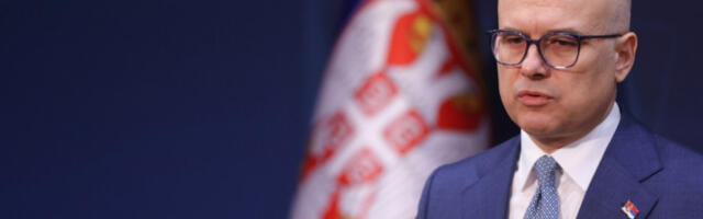 Вучевић: Алтернатива народу су криминалци и вандали